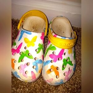 Crock's bedroom shoes etc